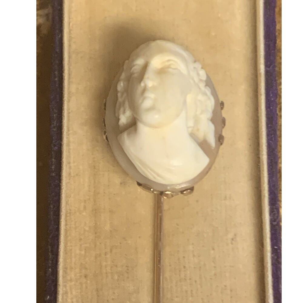 Antique 10K Gold Carved Cameo Stick Pin in Original Box